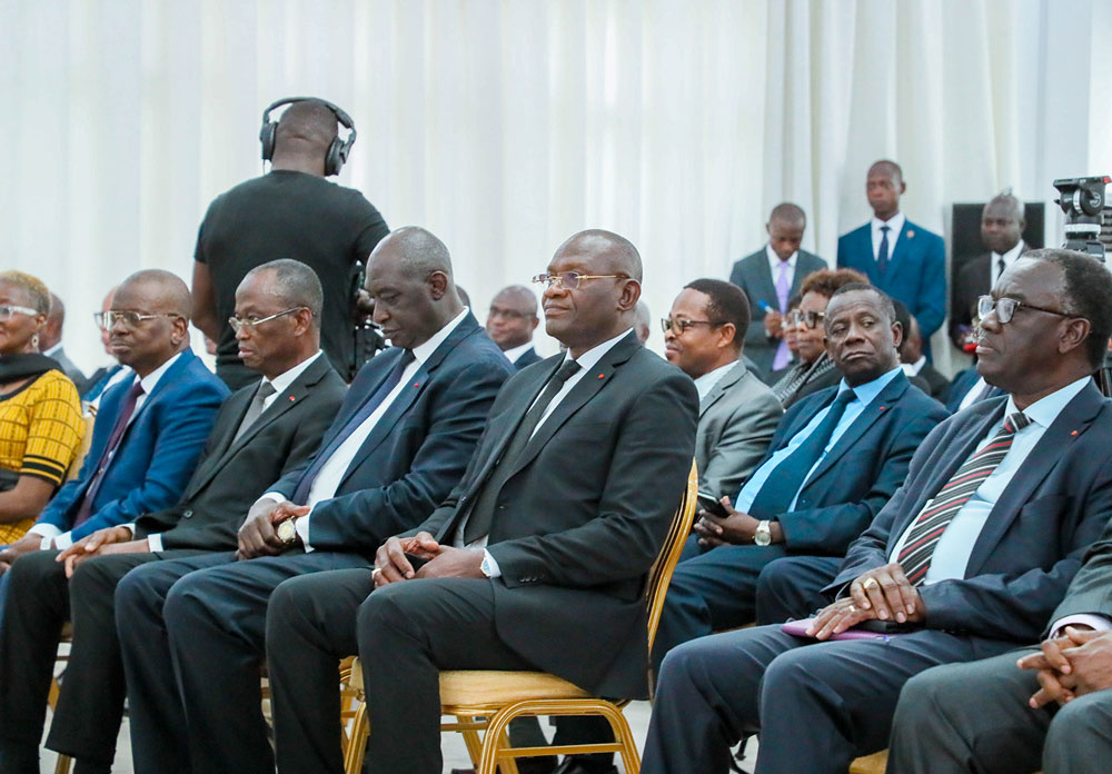 ceremonie-de-passation-de-charges-au-ministere-des-affaires-etrangeres-de-l_sn5c79pyrq