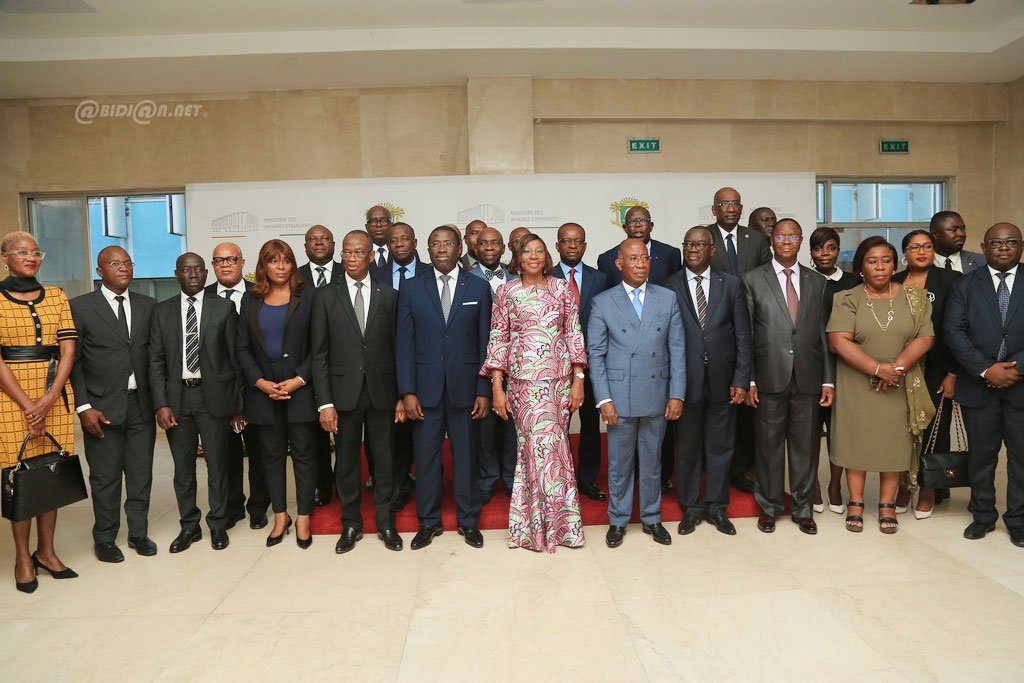 cote-d-ivoire-ceremonie-de-passation-de-charges-au-ministere-des-affaires-e_8nslf9da4t