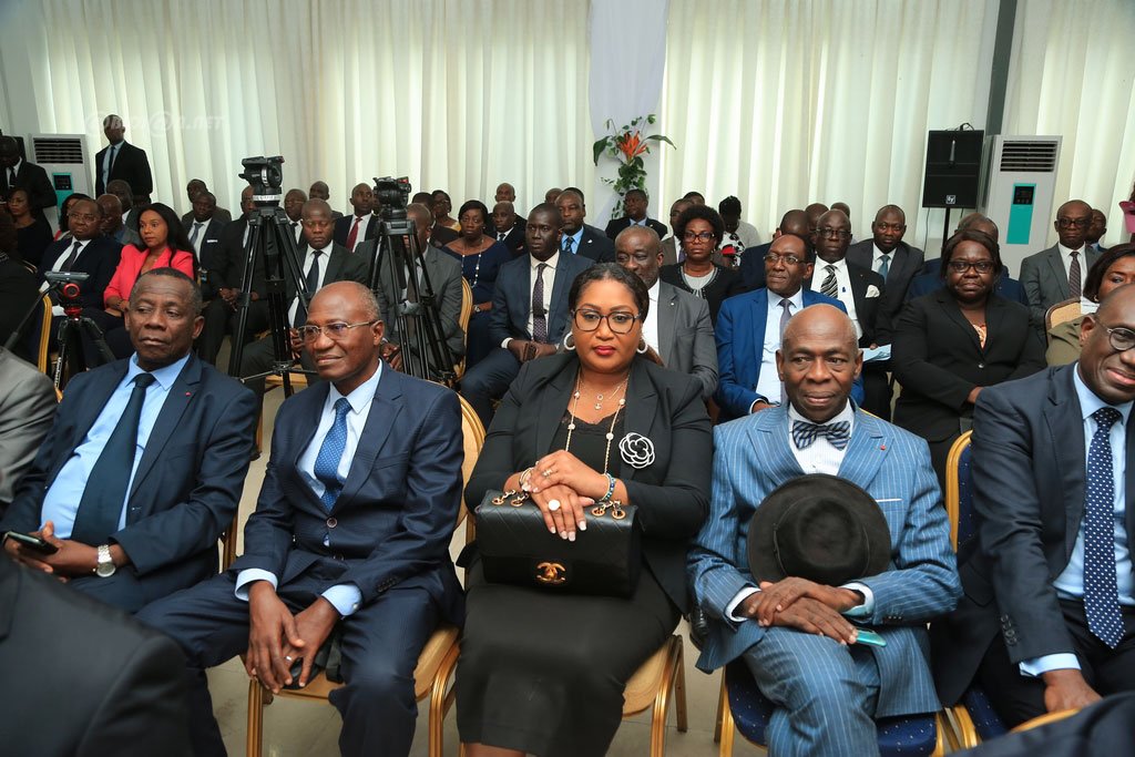 cote-d-ivoire-ceremonie-de-passation-de-charges-au-ministere-des-affaires-e_mveujygl65