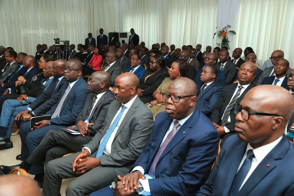 cote-d-ivoire-ceremonie-de-passation-de-charges-au-ministere-des-affaires-e_yw1a66jw2j