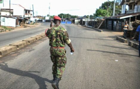Couvre-feu en Sierra Leone après l’attaque d’une caserne milliaire.