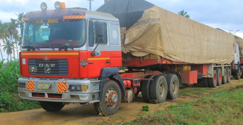Côte d’Ivoire-AIP/ Quatre camions chargés de fonds de tasse d’hévéa interceptés à Noé (CHPH).