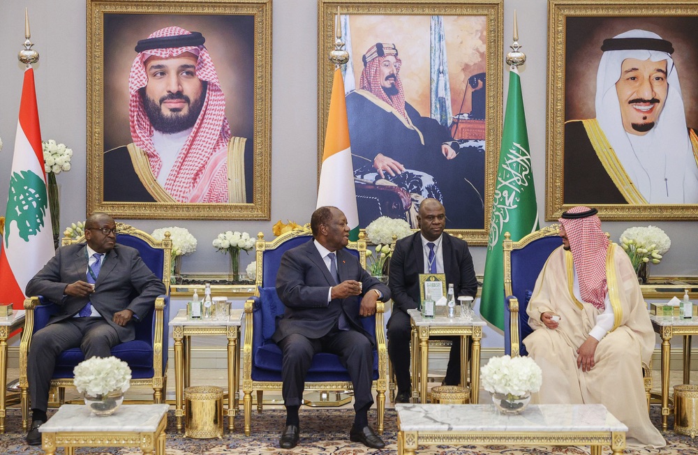 arrivee-du-president-de-la-republique-a-riyad-pour-le-sommet-arabie-saoudit_7umuwtoyv2k