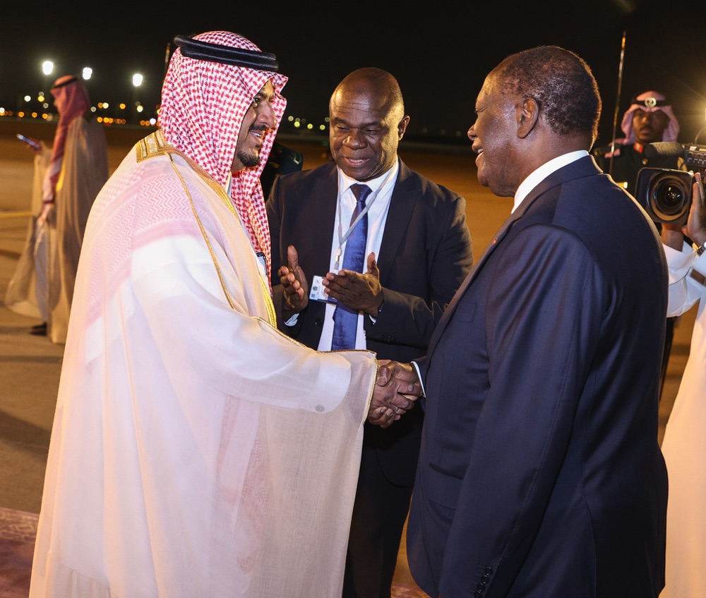 arrivee-du-president-de-la-republique-a-riyad-pour-le-sommet-arabie-saoudit_qb2fxhs9lhf