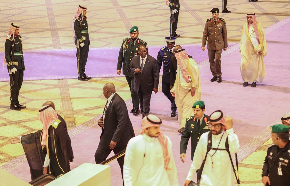 arrivee-du-president-de-la-republique-a-riyad-pour-le-sommet-arabie-saoudit_ui4e0uj9wna