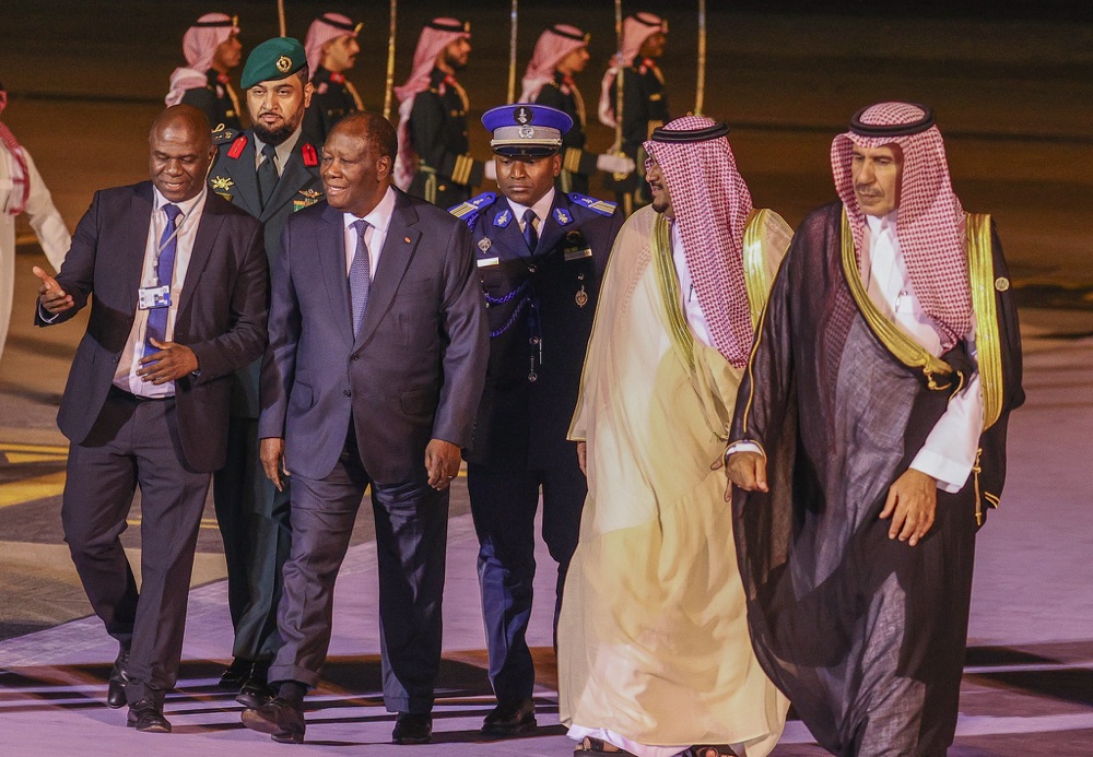 arrivee-du-president-de-la-republique-a-riyad-pour-le-sommet-arabie-saoudit_zj8ennvpd2