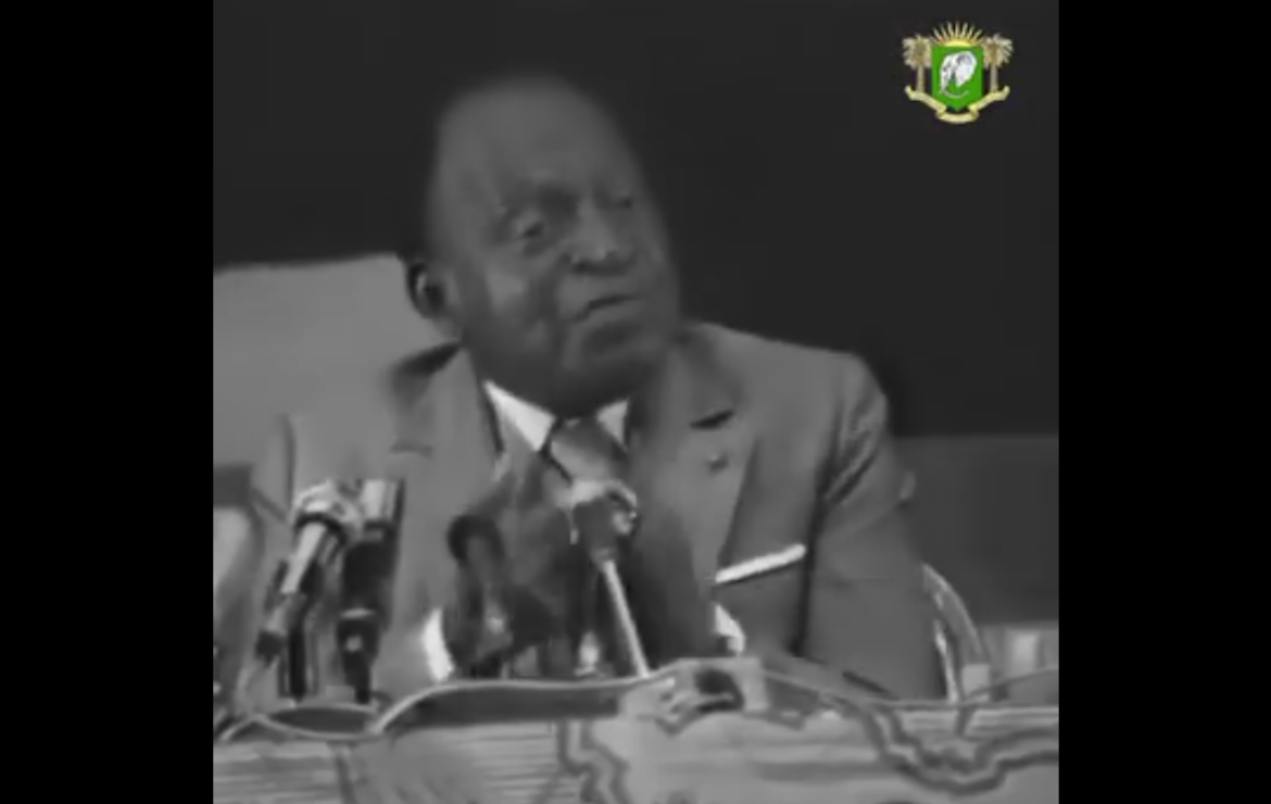 30ème anniversaire du décès du Président Félix Houphouët-Boigny : Le Chef de l’état, SEM Alassane Ouattara, rend hommage au 1er Président de notre Pays.