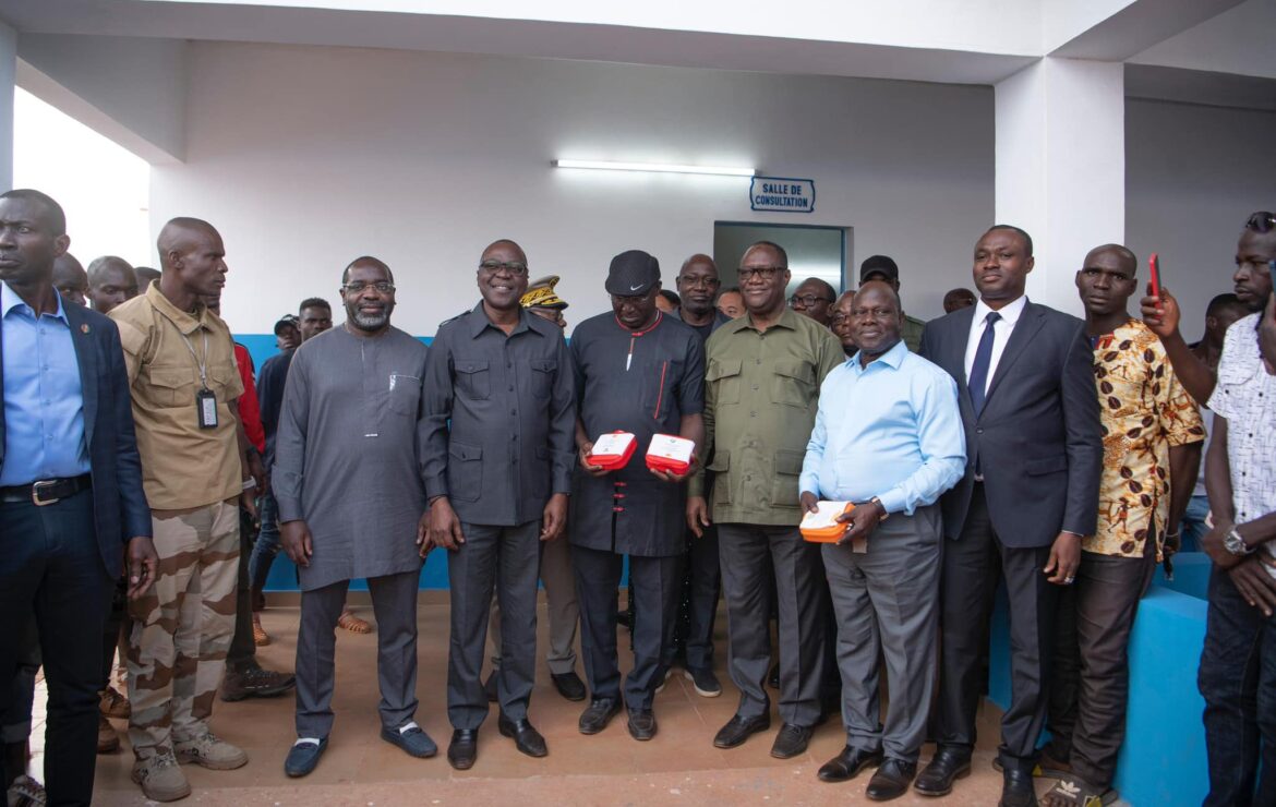 Projet « Port Sec de Ferkessédougou » : Le gouvernement remet les clés de 200 logements aux populations impactées de Dékokaha.