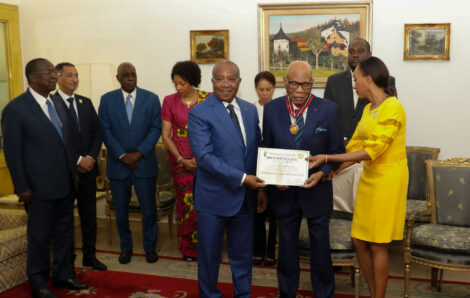 Côte d’Ivoire-AIP/ L’ex-ministre d’Etat Camille Alliali élevé au grade de commandeur de l’Ordre du mérite de la justice.