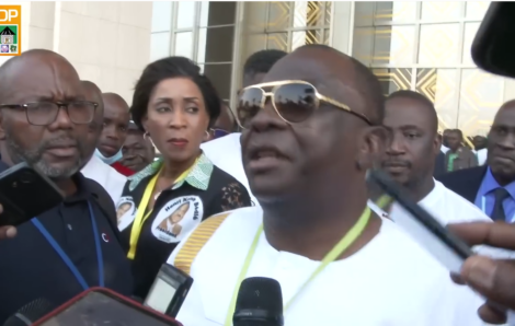 Kobenan Adjoumani au congrès du Pdci-Rda: « Je sors un peu déçu du discours du président Cowppli ».  Il y a eu des errements qui donnent l’impression qu’on est aveuglé par les belles réalisations du Président Alassane Ouattara. Parce que même quand tu n’aimes pas l’antilope, il faut admirer sa course.