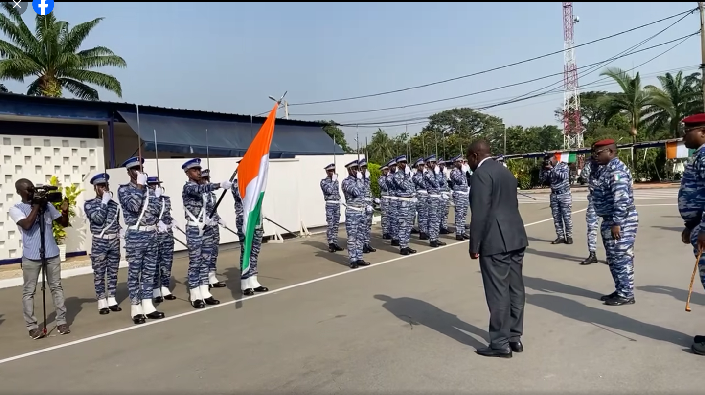 Remise_epaulettes_officiers_gendarmerie_Nationale_122023_30