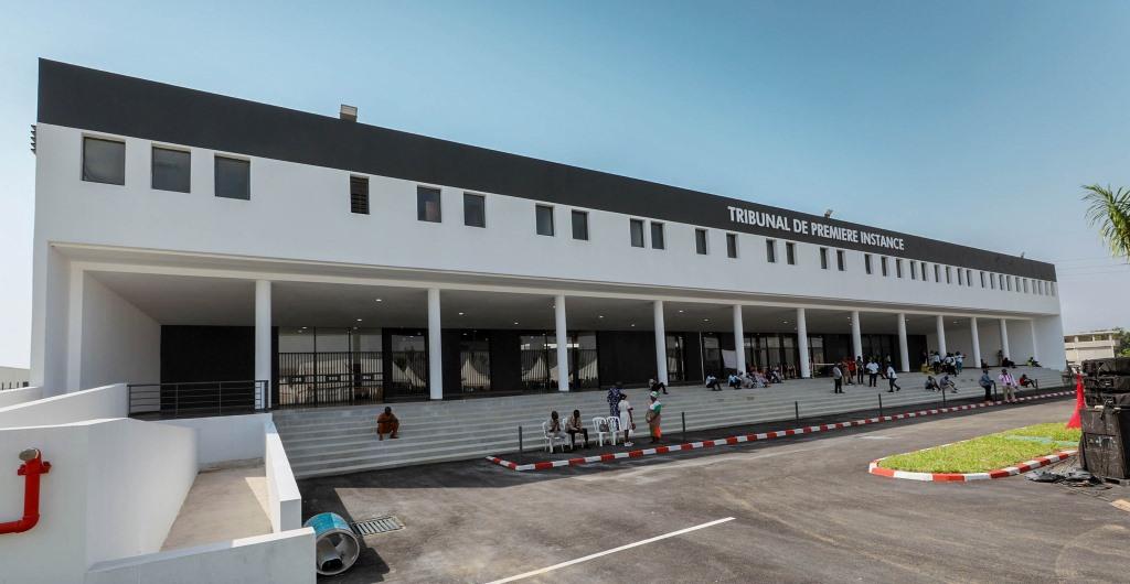 Robert-Beugre-Mambe-inaugure-des-infrastructures-judiciaires-a-Bingerville-2