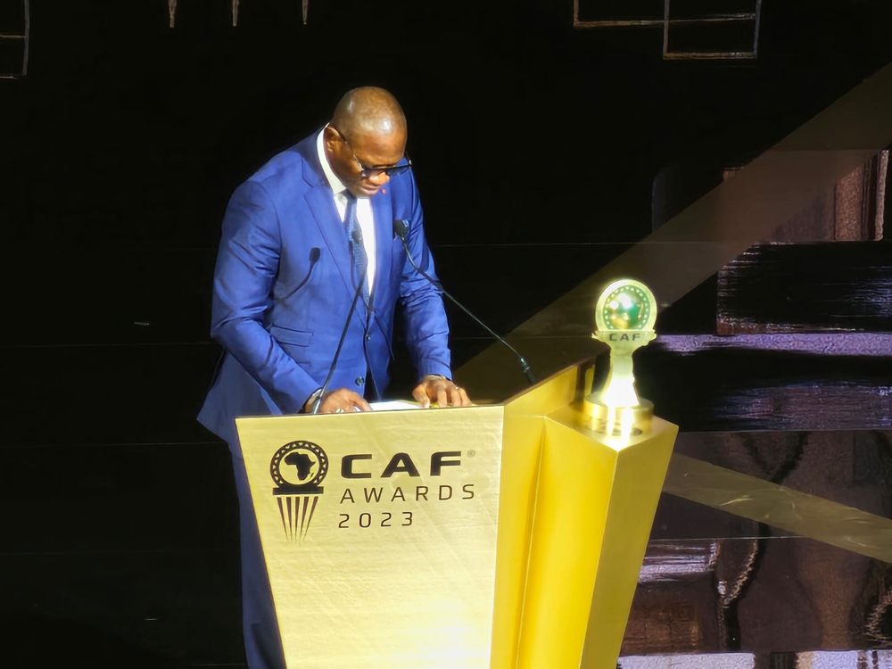 awards-de-la-caf-2023-le-president-alassane-ouattara-distingue-pour-sa-cont_dvguh0s6ran