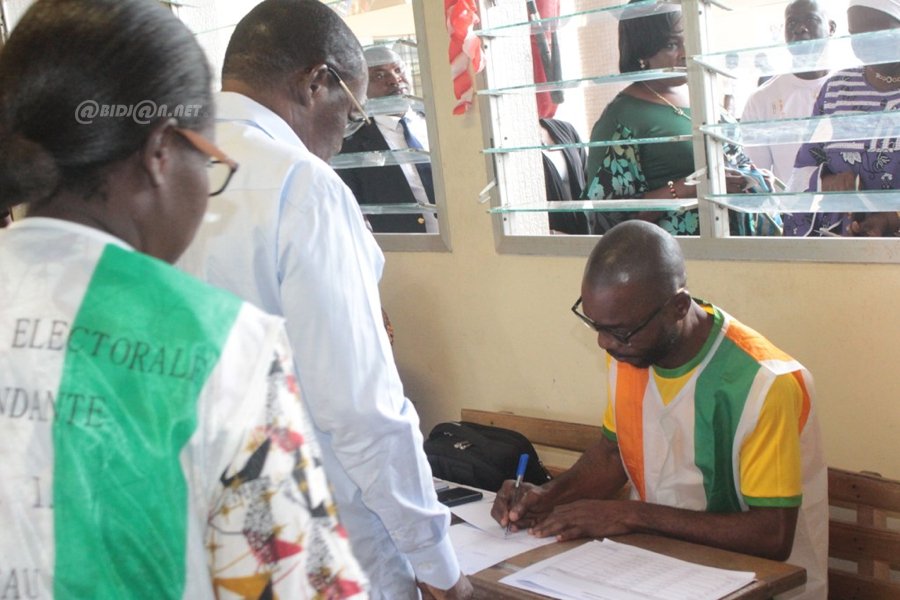 cote-d-ivoire-elections-senatoriales-de-la-region-du-sud-comoe_k0gvn54x84f