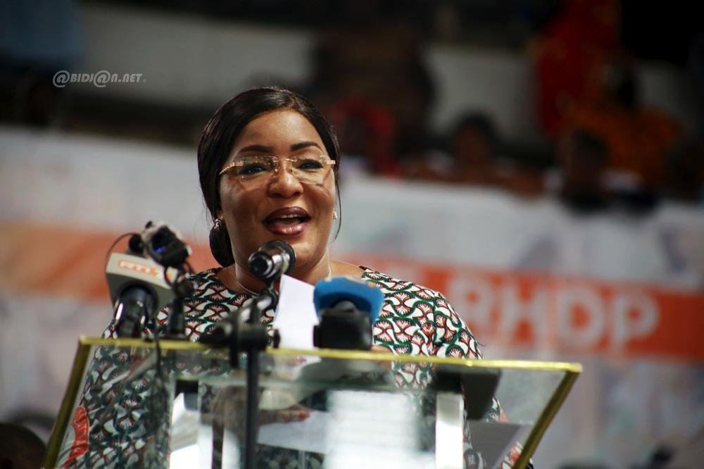 Politique : La présidente de l’Union des femmes du RHDP, Arlette Badou N’Guessan traduit sa “profonde gratitude “ et sa “reconnaissance” au président Ouattara