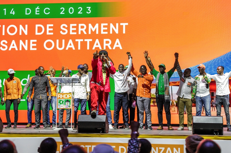 politique-hommage-au-president-ouattara-les-jeunes-du-rhdp-appeles-a-etre-d_2tckxqnvrv9