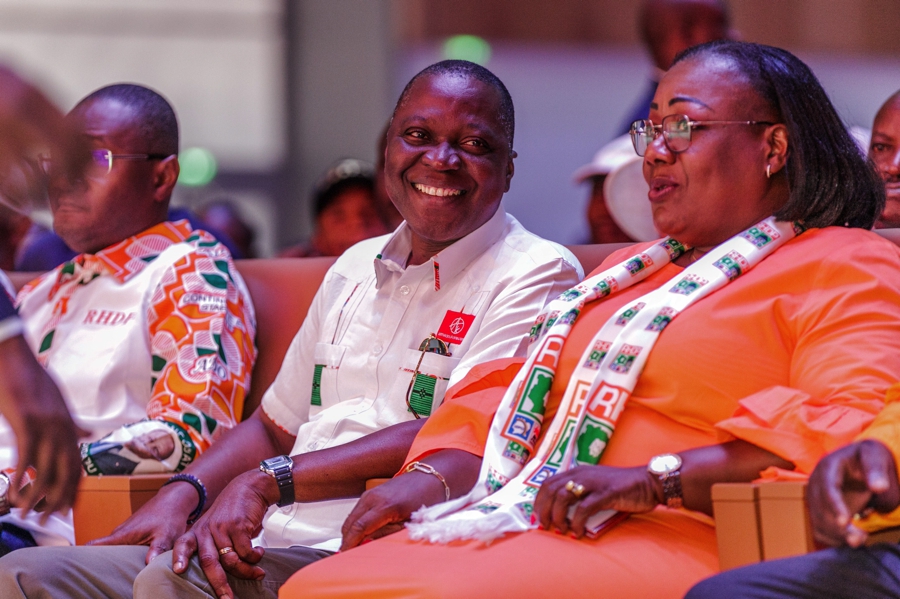 politique-hommage-au-president-ouattara-les-jeunes-du-rhdp-appeles-a-etre-d_hgi1d8w69yj