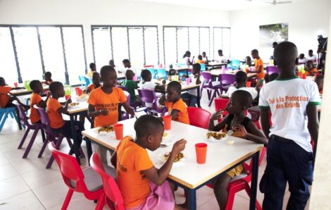 Santé, éducation, protection… : Une Côte d’Ivoire solidaire pour assurer le plein épanouissement des enfants.