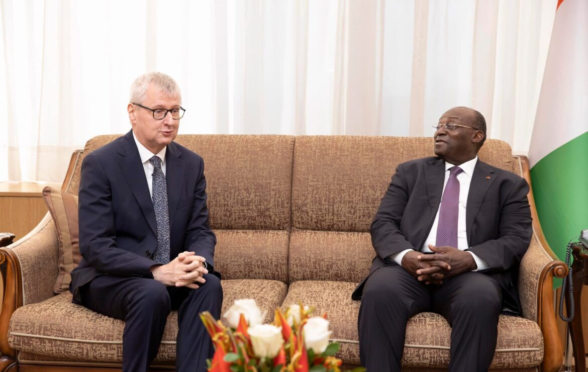 Le Vice-Président de la République a eu un entretien avec l’Ambassadeur de la République Fédérale d’Allemagne en Côte D’Ivoire.