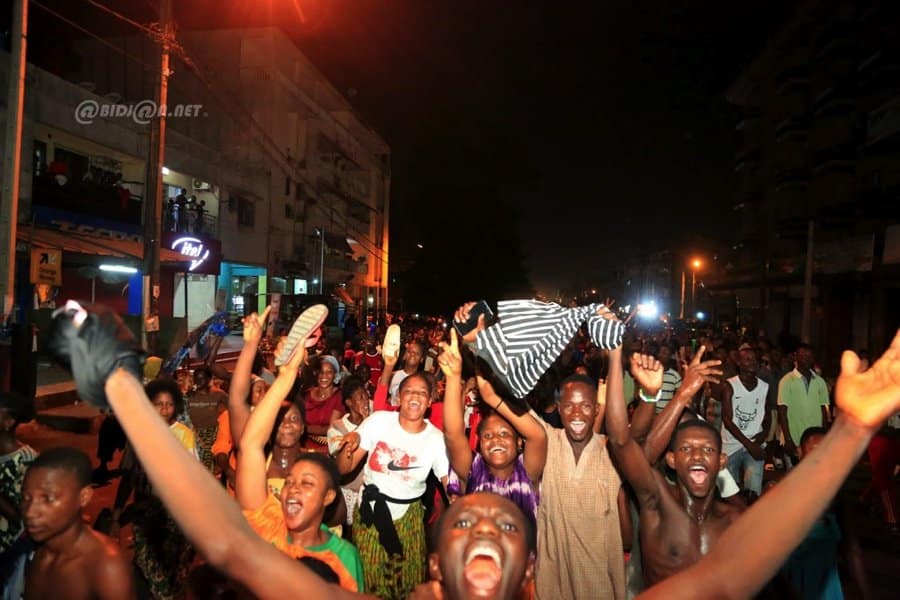 can-2023-qualification-de-la-cote-d-ivoire-ambiance-dans-la-commune-de-yopo_3yks1csomjh