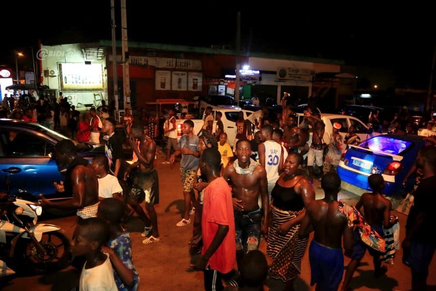 can-2023-qualification-de-la-cote-d-ivoire-ambiance-dans-la-commune-de-yopo_612ae7xm7fm