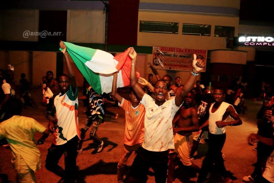 can-2023-qualification-de-la-cote-d-ivoire-ambiance-dans-la-commune-de-yopo_a24po5jrw1g