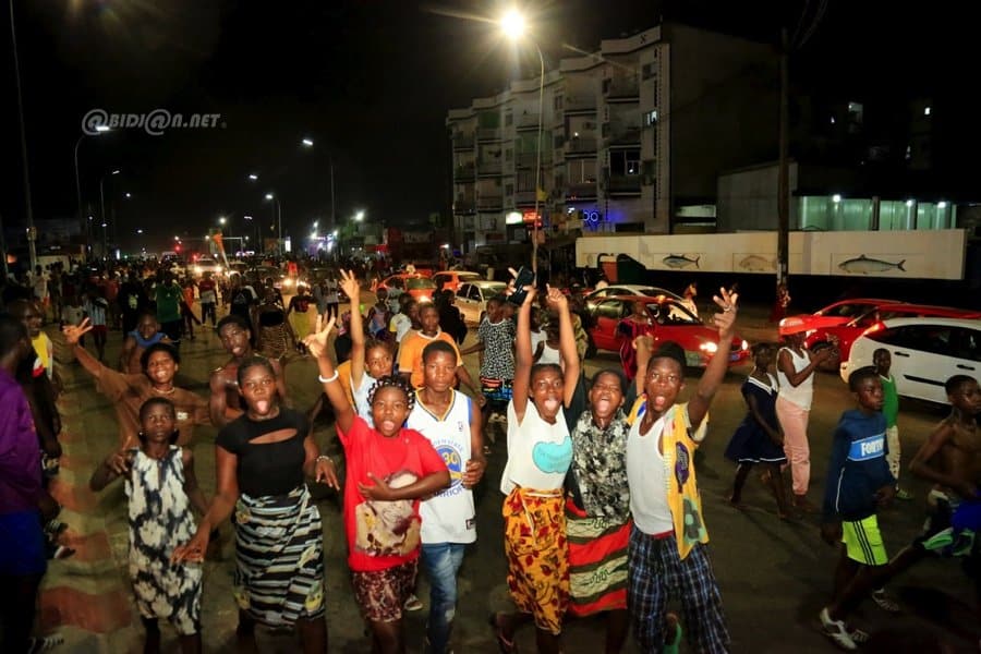 Sport – Can 2023 : liesse populaire à Yopougon suite à la qualification de la Côte d’Ivoire pour les huitièmes de finale.