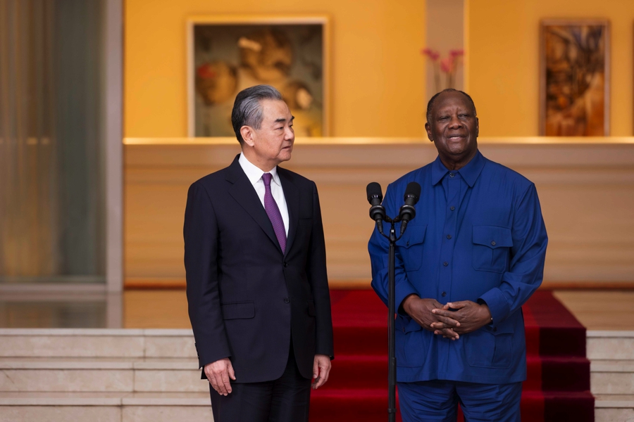 cote-d-ivoire-entretien-du-president-de-la-republique-avec-le-ministre-des-_i05hc9llz5a
