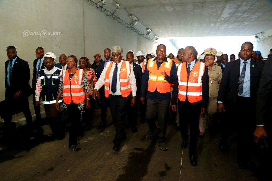 infrastructures-abobo-le-premier-ministre-visite-les-chantiers-du-carrefour_8my3y8yfwzk