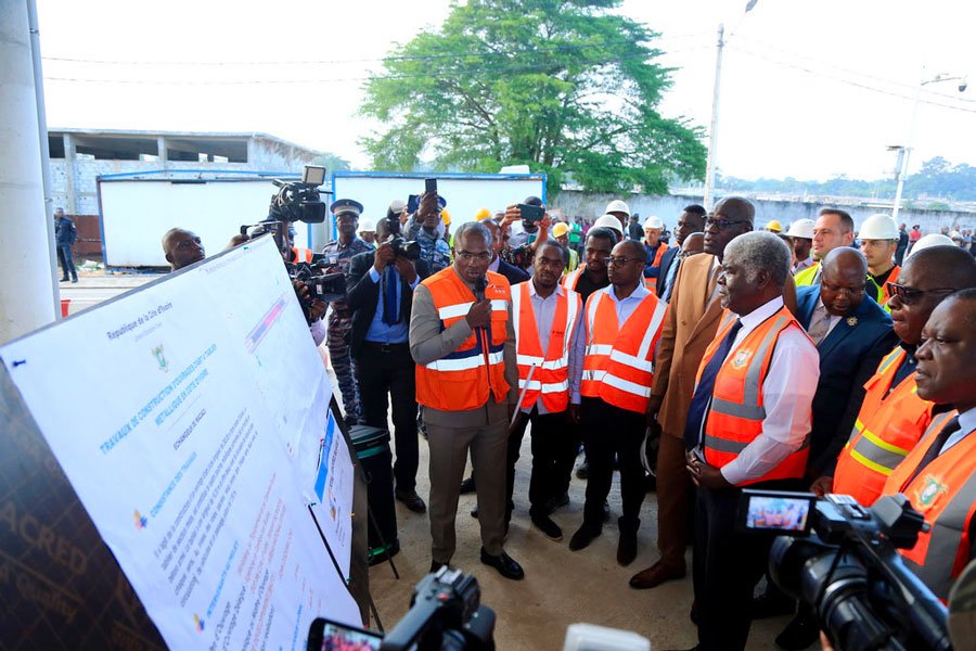 infrastructures-abobo-le-premier-ministre-visite-les-chantiers-du-carrefour_m8u5a639lah