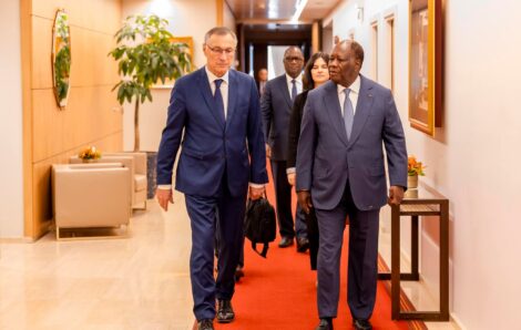 Entretien du Président de la République, SEM Alassane Ouattara, avec Jean-Marie Bockel, Envoyé Personnel du Président Emmanuel Macron.