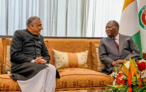 Le Chef de l’État, SEM Alassane Ouattara, a eu un entretien avec l’Ambassadeur du Pakistan en Côte d’Ivoire.