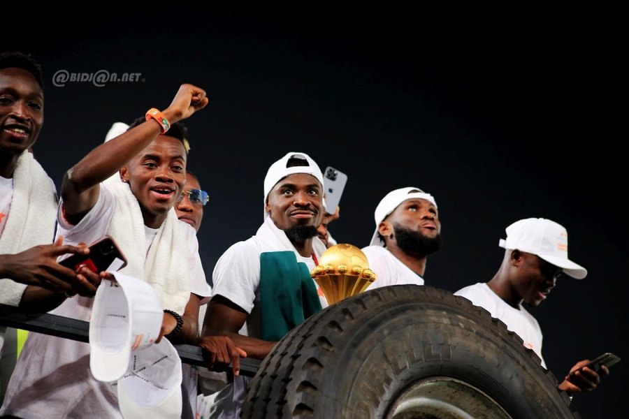 can-2023-ceremonie-de-presentation-de-trophee-au-stade-felix-houphouet-boig_bkvhu7fddqd