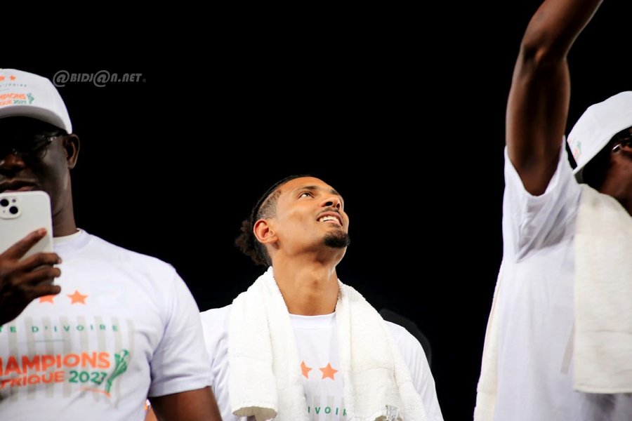can-2023-ceremonie-de-presentation-de-trophee-au-stade-felix-houphouet-boig_mphv110psbp