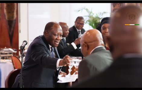 Le Président de la République SEM Alassane Ouattara, Chef de l’état, a eu un entretien avec son homologue libérien S.E.M. Joseph BOAKAI.