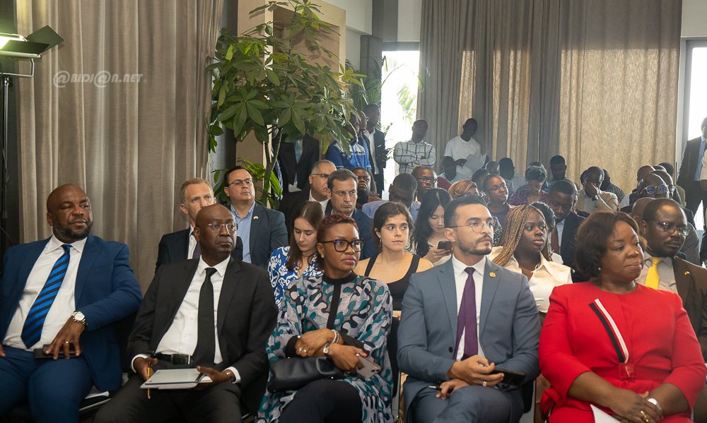 conference-de-presse-de-la-direction-generale-du-cepici-relative-aux-bilans_75ehuykhx1w