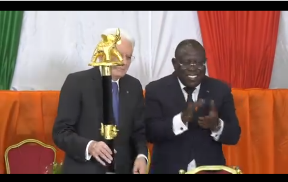 Côte d’Ivoire-Italie : Bacongo gouverneur du district d’Abidjan élève Sergio Mattarella au rang de citoyen d’honneur.