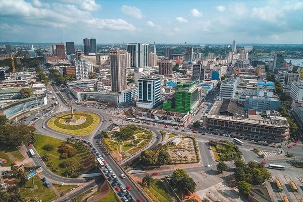 La Côte d’Ivoire devrait franchir la barre de 100 milliards $ de PIB en 2026 (FMI).