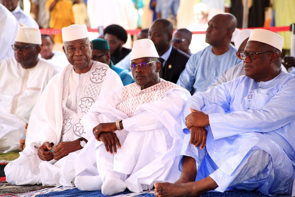 religion-le-chef-de-letat-prend-part-a-la-priere-marquant-la-fin-du-ramadan_7dtp24lav5