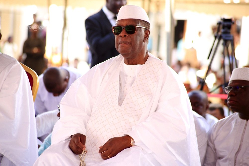 religion-le-chef-de-letat-prend-part-a-la-priere-marquant-la-fin-du-ramadan_fchy8n0nlo