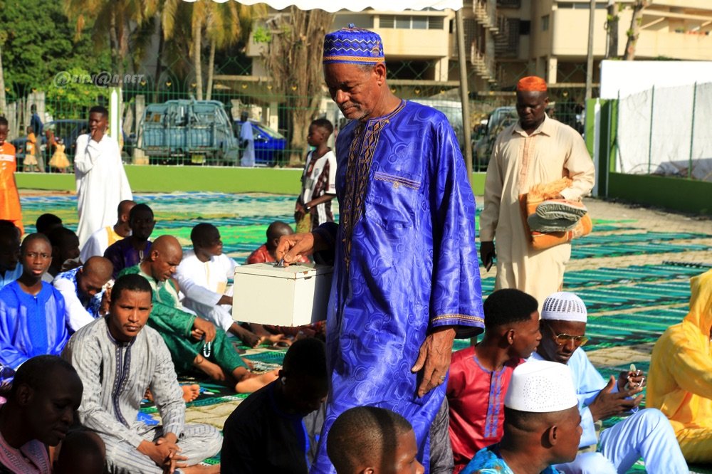 religion-le-chef-de-letat-prend-part-a-la-priere-marquant-la-fin-du-ramadan_sumuyc5anqq