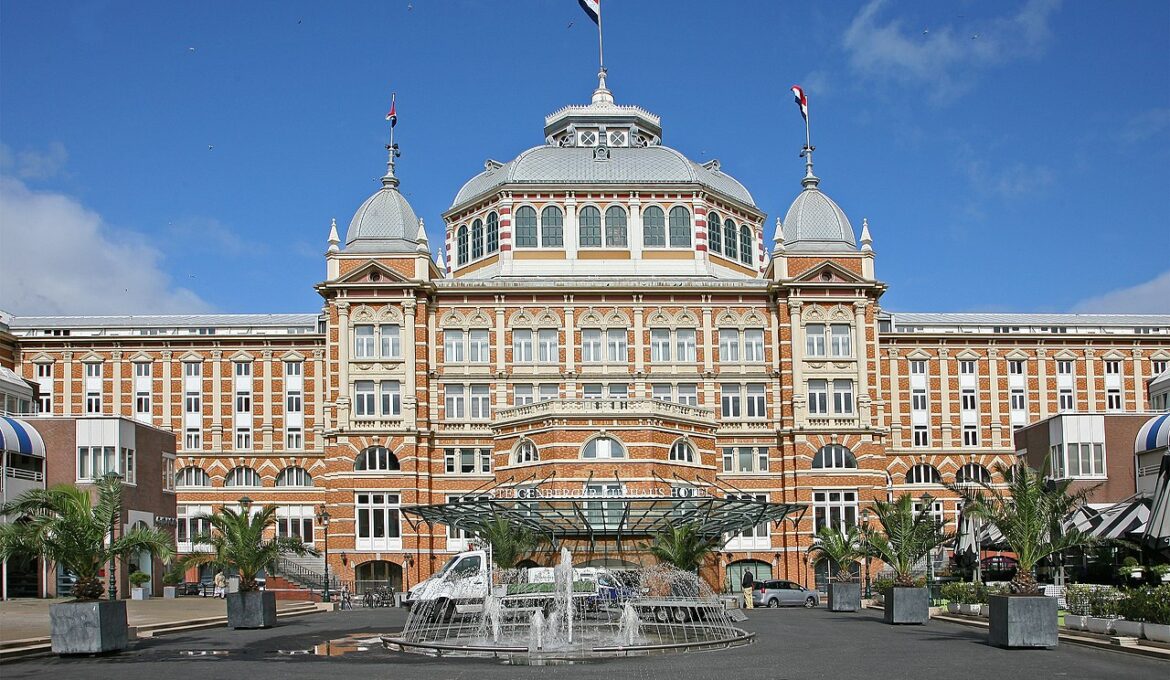 00_8665_Seebad_Scheveningen_-_Den_Haag_(NL)