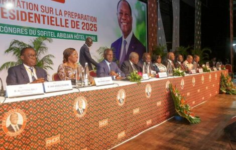 Le RHDP, parti de Alassane Ouattara, sonne la mobilisation pour la présidentielle de 2025.
