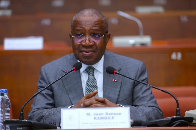 97004-kambile-senat2