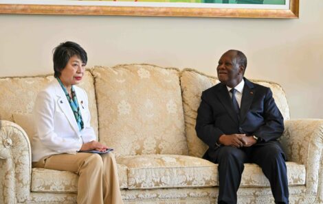 Le Chef de l’État, SEM Alassane Ouattara, a échangé avec le Commandant d’AFRICOM et la Ministre des Affaires Étrangères du Japon.