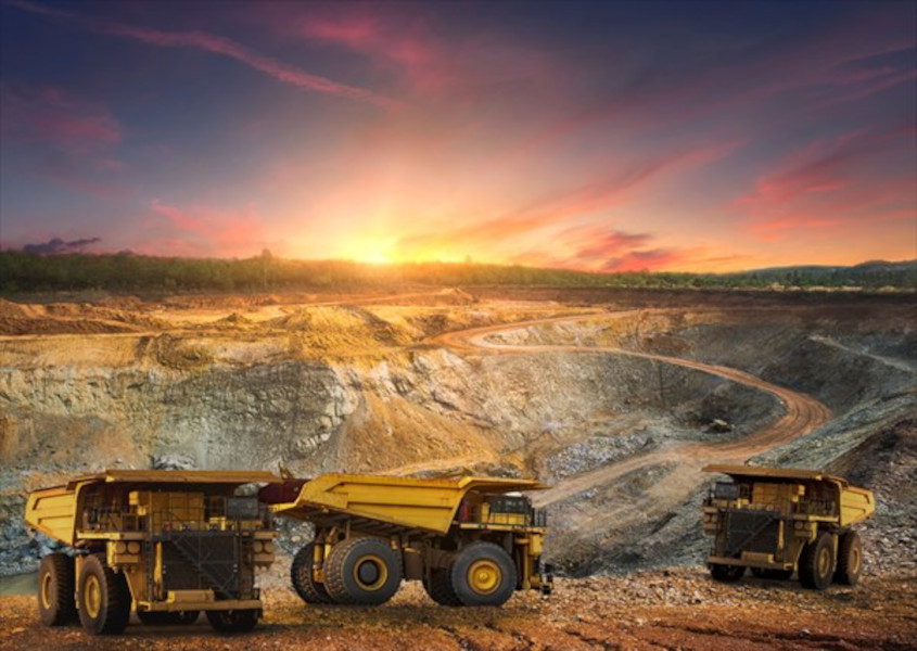 Or – Côte d’Ivoire : quatre sociétés obtiennent de nouveaux permis pour l’exploration de l’or.