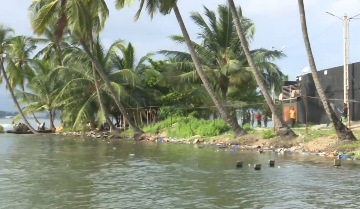 Lagune_Ebrie_touristique_9