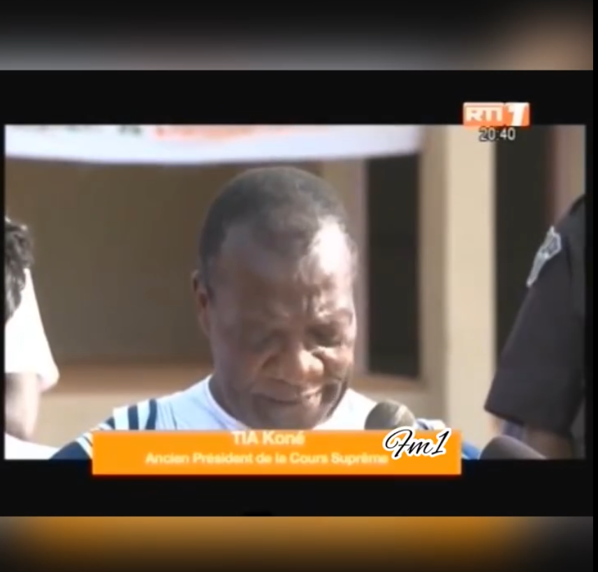 Pour mémoire : La Cour suprême ivoirienne rejette la candidature de M. Ouattara aux législatives (Le Monde du 02 décembre 2000 à 00h00).