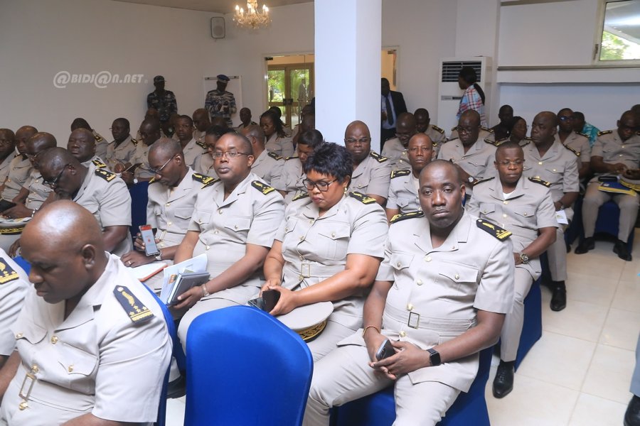 cote-d-ivoire-revision-de-la-liste-electorale-la-cei-mene-des-reflexion-sur_ywi2am4vda
