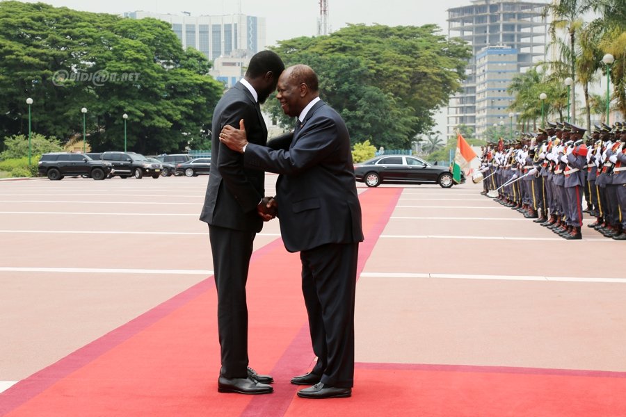 diplomatie-visite-du-travail-du-president-de-la-republique-du-senegal-bassi_9rj8m3ctuwu